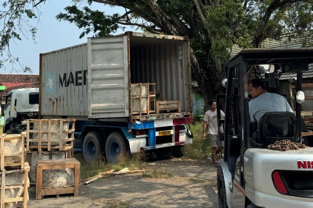 Exporting goods with care